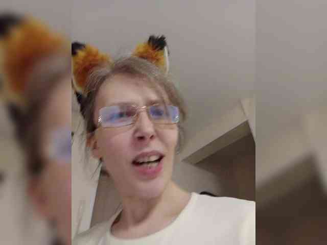 -Queen-Margo- webcam