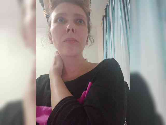 -Queen-Margo- webcam