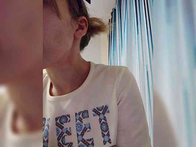 -Queen-Margo- webcam