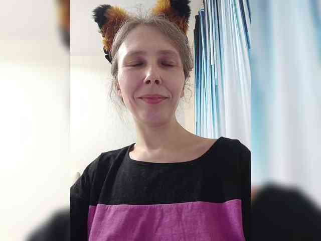 -Queen-Margo- webcam