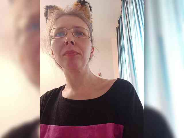 -queen-margo- Live Webcam on BongaCams