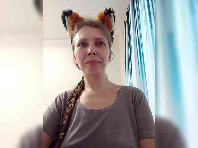 -Queen-Margo- webcam