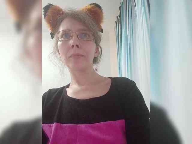 -Queen-Margo- webcam