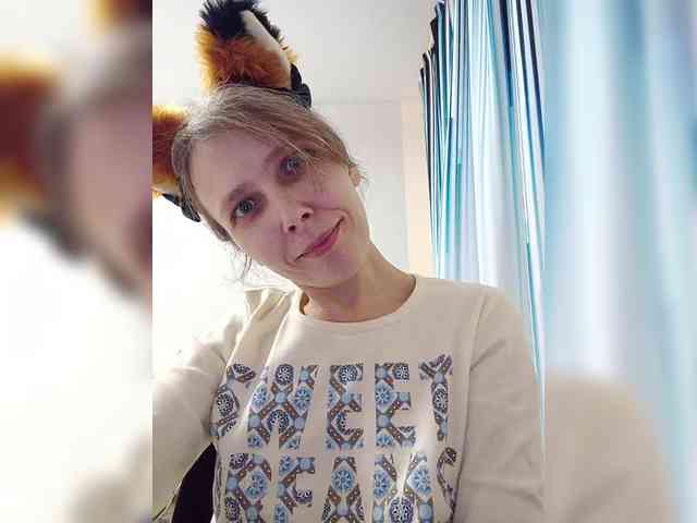 -Queen-Margo- webcam