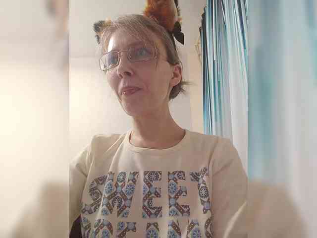 -Queen-Margo- webcam