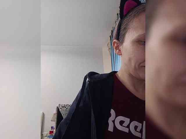 -Queen-Margo- webcam