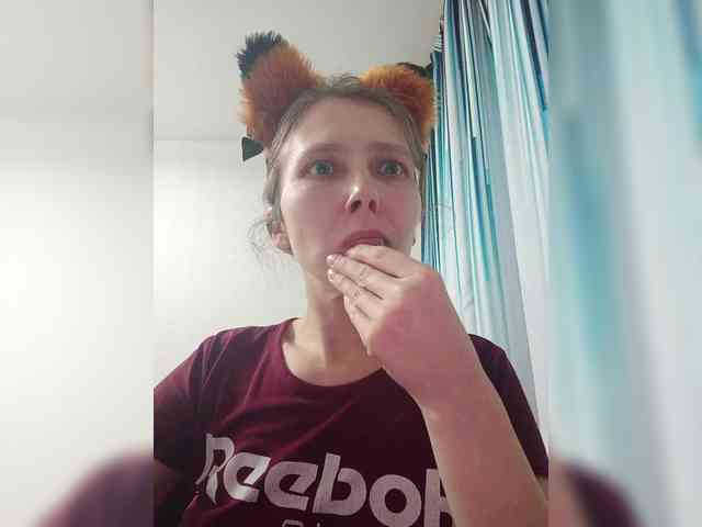 -Queen-Margo- webcam