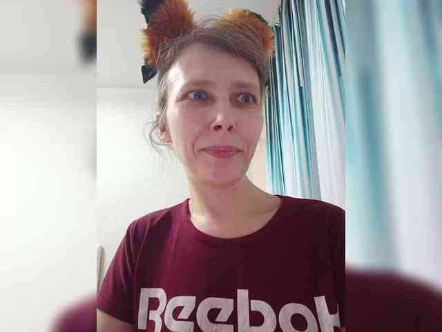 -Queen-Margo- webcam