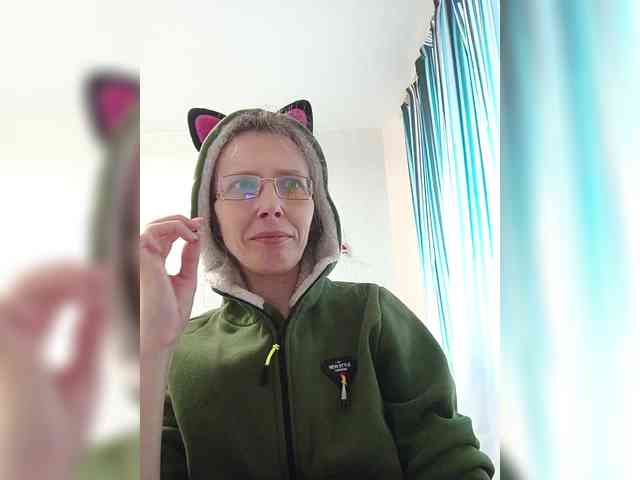 -Queen-Margo- webcam