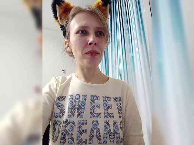 -Queen-Margo- webcam