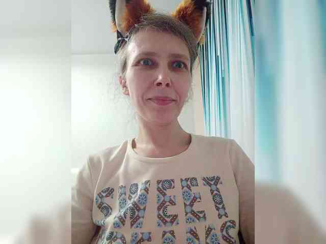 -Queen-Margo- webcam