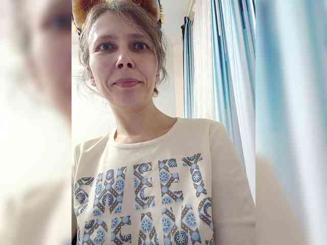 -Queen-Margo- webcam