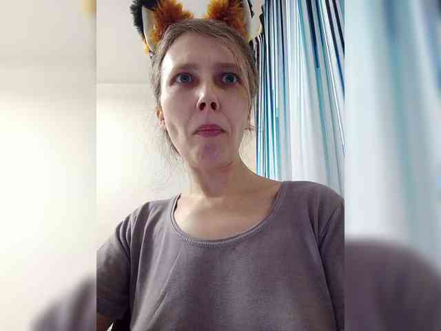 -Queen-Margo- webcam