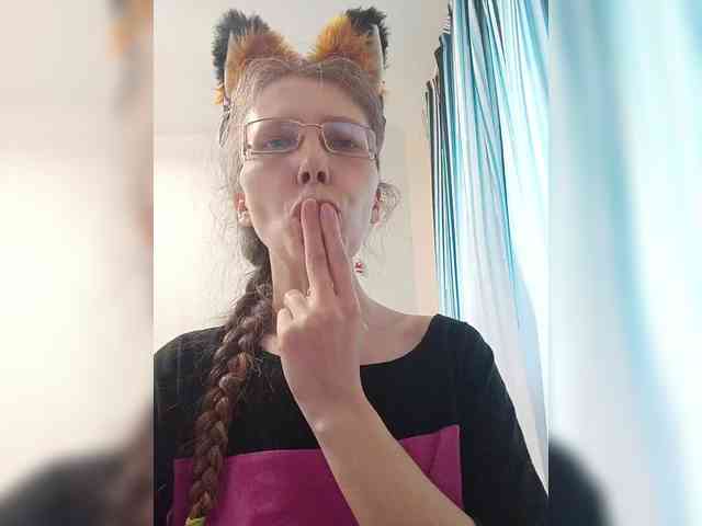 -Queen-Margo- webcam