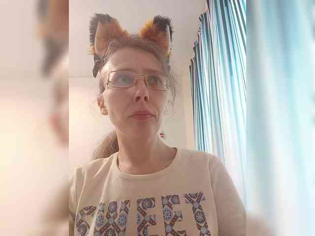 -Queen-Margo- webcam