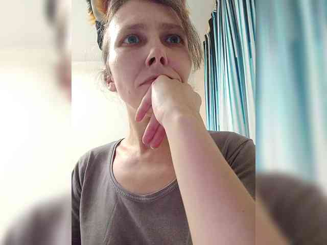 -Queen-Margo- webcam