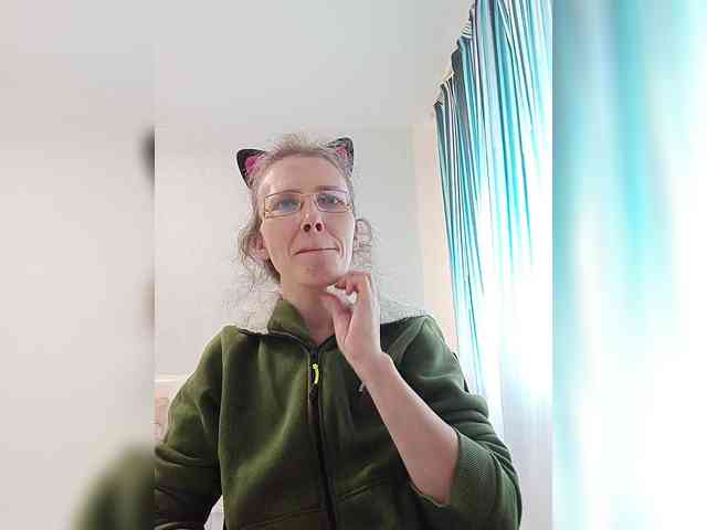 -Queen-Margo- webcam