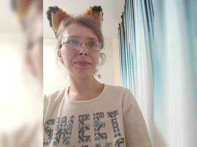 -Queen-Margo- webcam