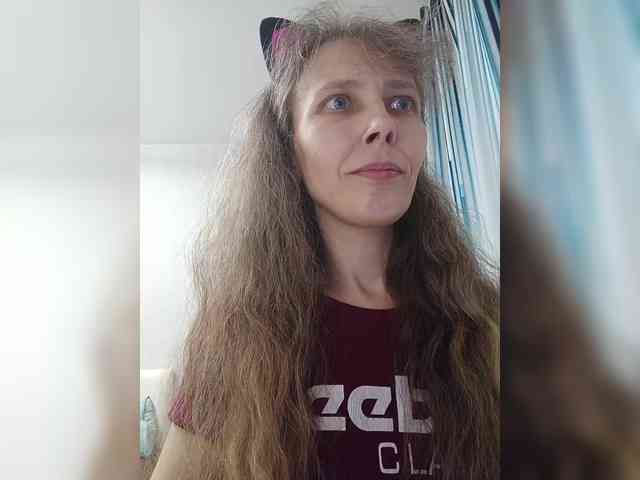 -Queen-Margo- webcam