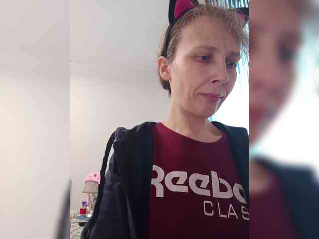 -Queen-Margo- webcam