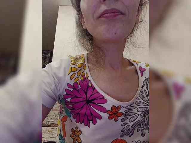 -Queen-Margo- webcam