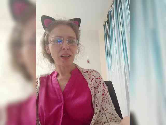 -Queen-Margo- webcam