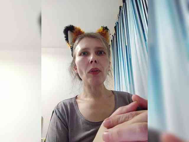 -Queen-Margo- webcam