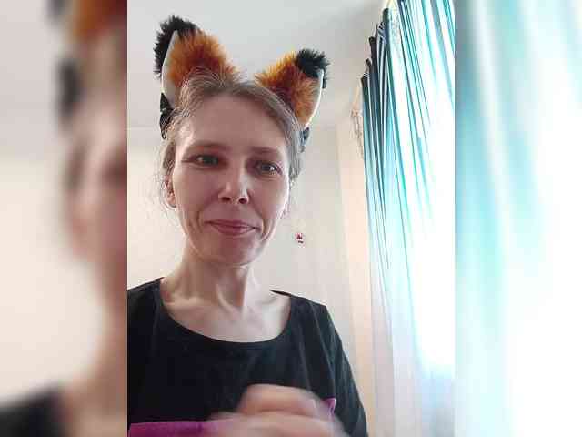 -Queen-Margo- webcam