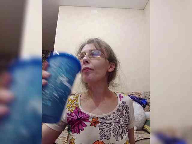 -Queen-Margo- webcam