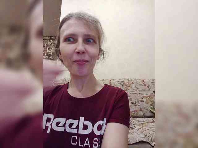 -Queen-Margo- webcam