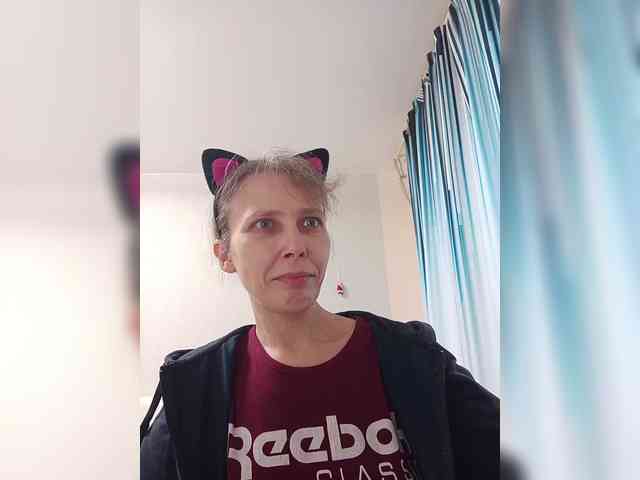 -Queen-Margo- webcam