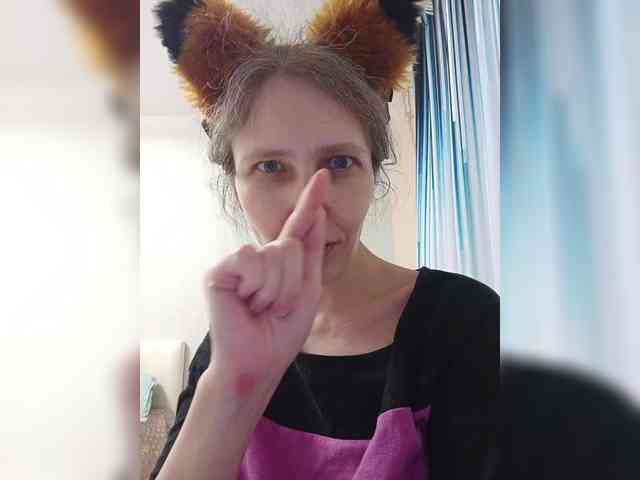 -Queen-Margo- webcam