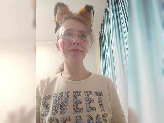 -Queen-Margo- webcam