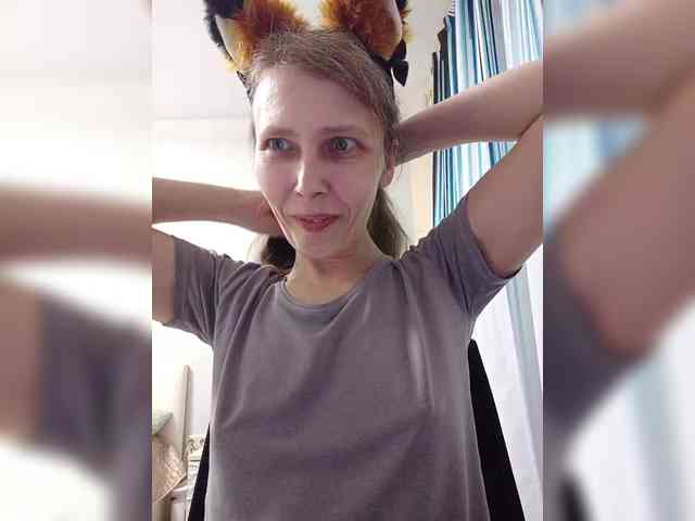 -Queen-Margo- webcam