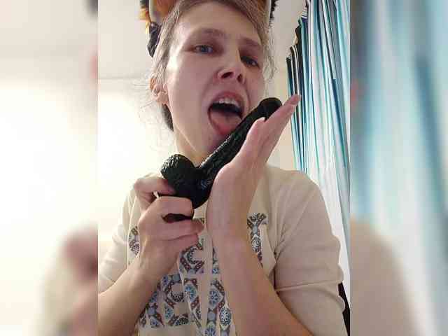 -Queen-Margo- webcam