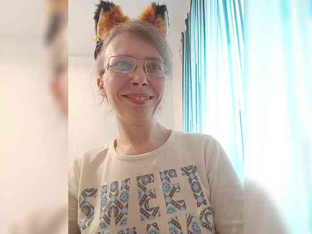 -Queen-Margo- webcam