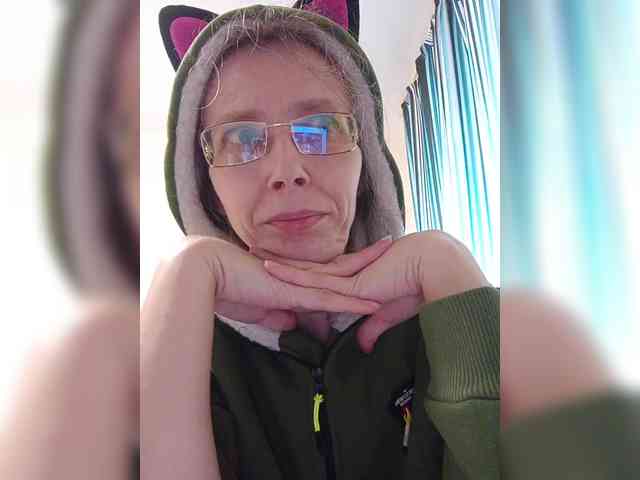 -Queen-Margo- webcam