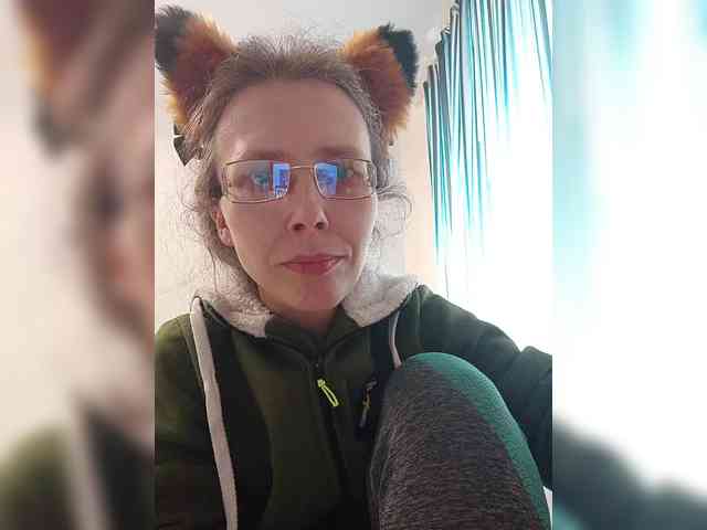 -Queen-Margo- webcam