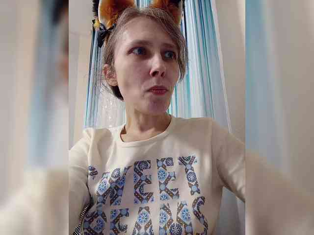 -Queen-Margo- webcam