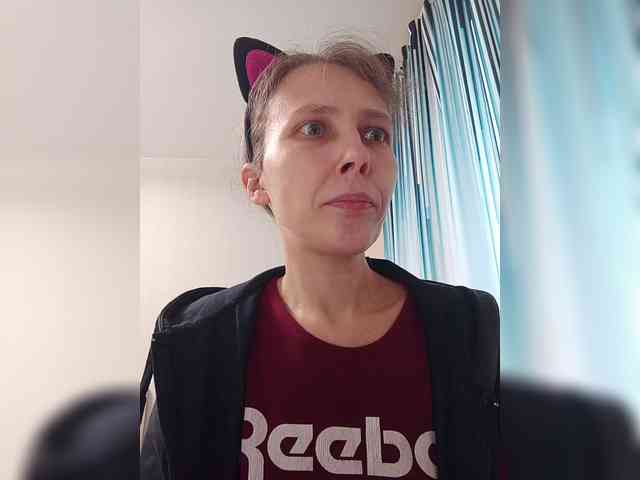 -Queen-Margo- webcam