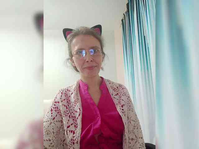 online cam chat -queen-margo-