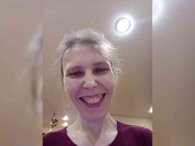 -Queen-Margo- webcam