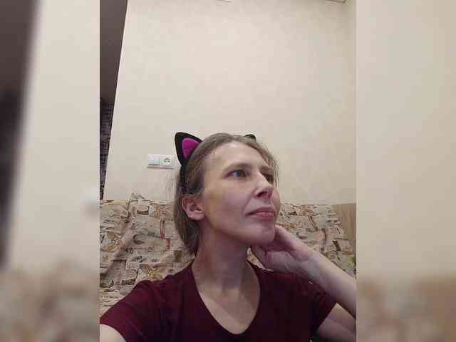 -Queen-Margo- webcam