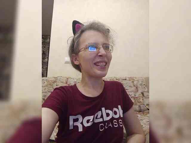 -Queen-Margo- webcam