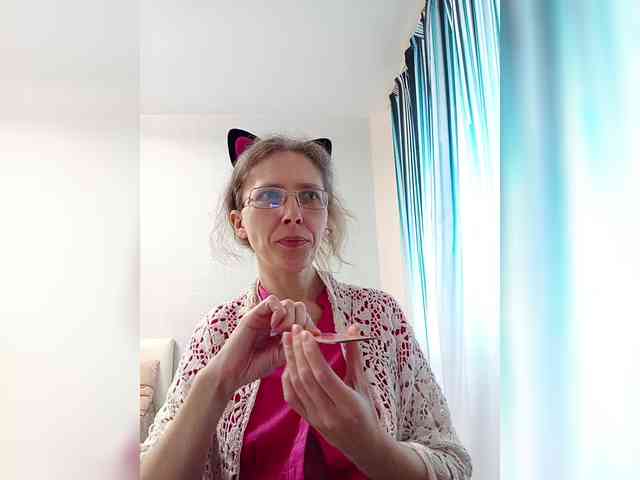 -Queen-Margo- webcam