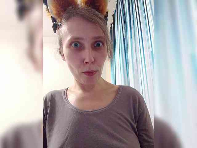 -Queen-Margo- webcam