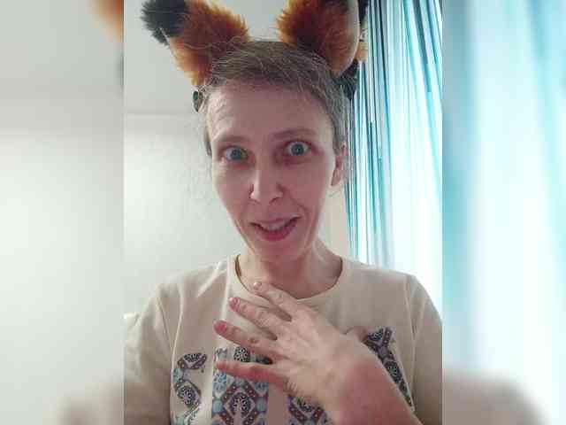 -Queen-Margo- webcam