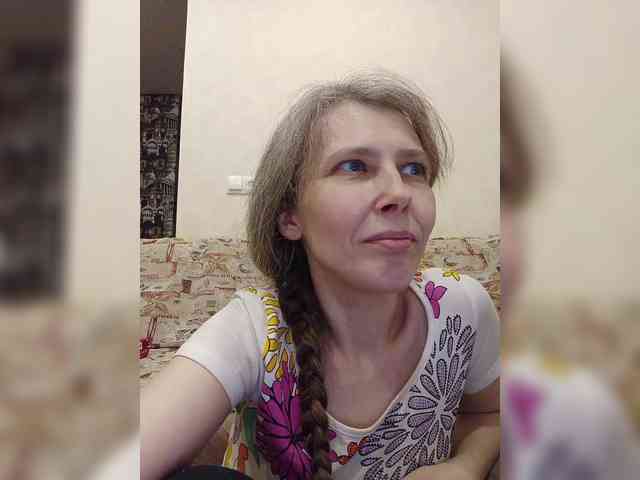 -Queen-Margo- webcam