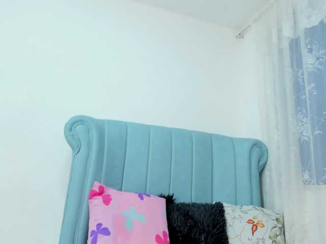 MatureBlonde's BongaCams show and profile