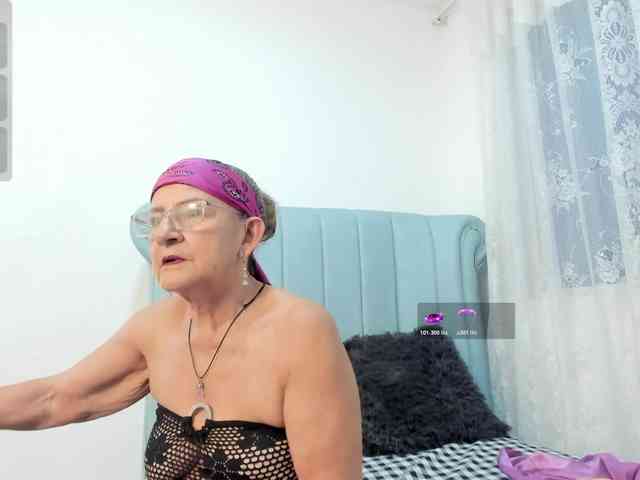 MatureBlonde MatureBlonde